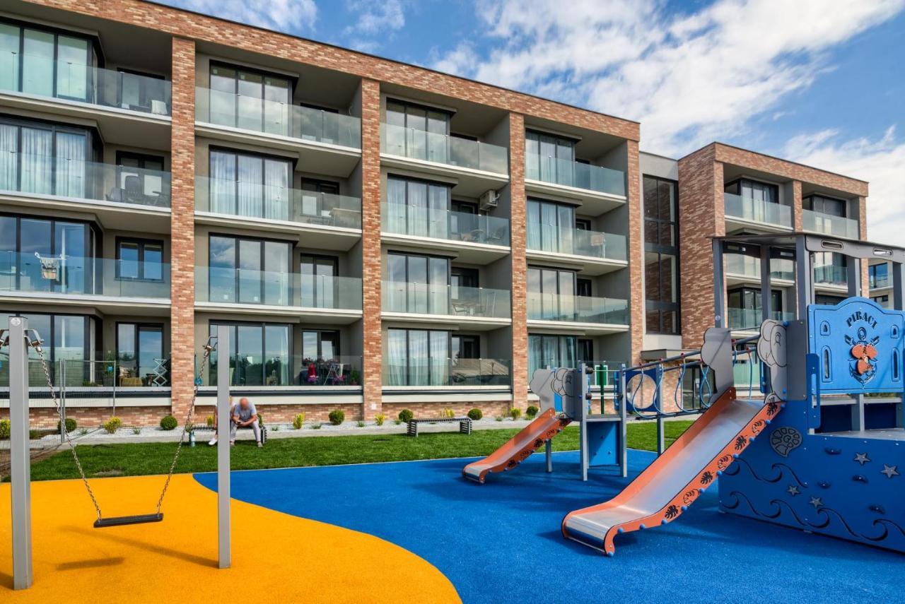 Apartament Z 1 Sypialnia Hiszpanski 40 F Perlowa Przystan - Holiday City Kołobrzeg Εξωτερικό φωτογραφία